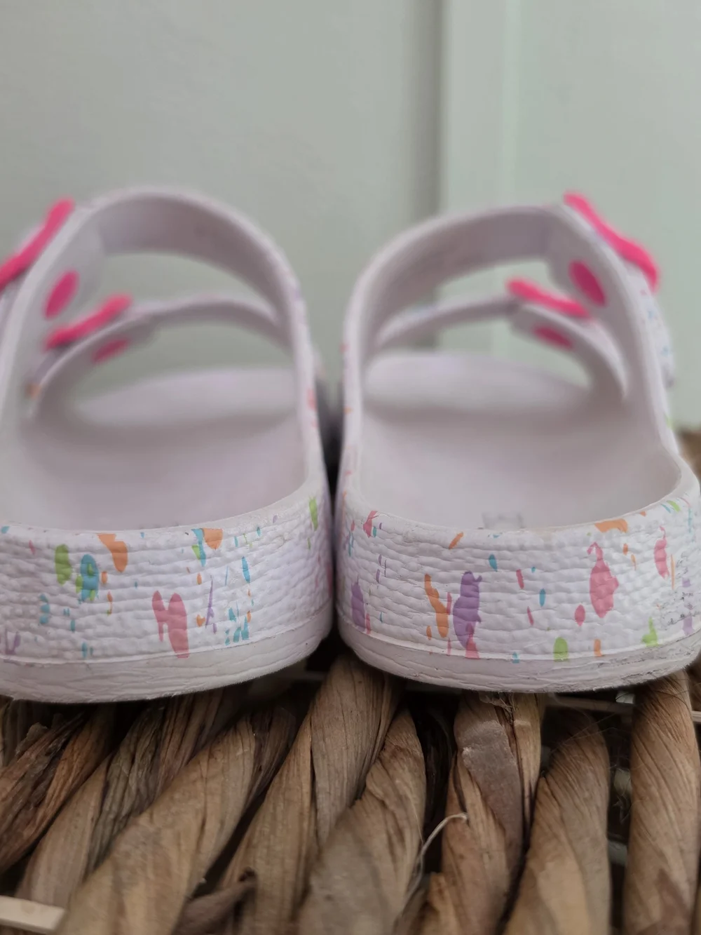 Children's Place White Paint-Splash Sandals Size 2 Kids